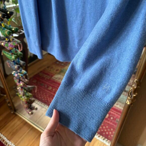 Naadam Blue Cashmere V-Neck Sweater Large Quality Luxury - Picture 4 of 5